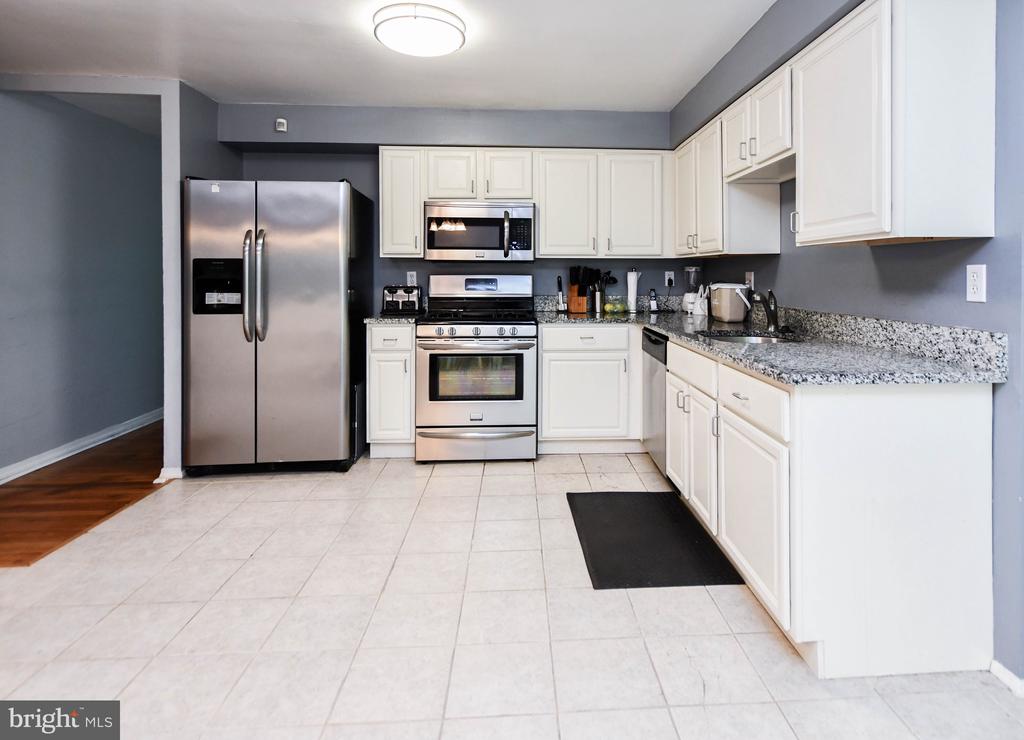 13601 TAYLOR CIRCLE