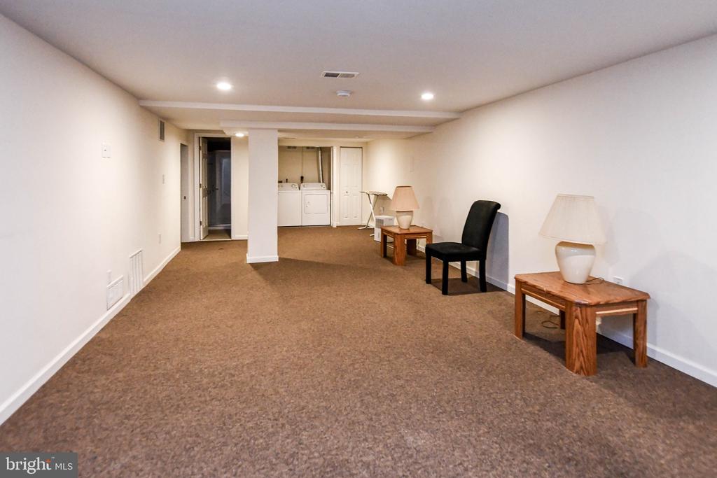 13601 TAYLOR CIRCLE