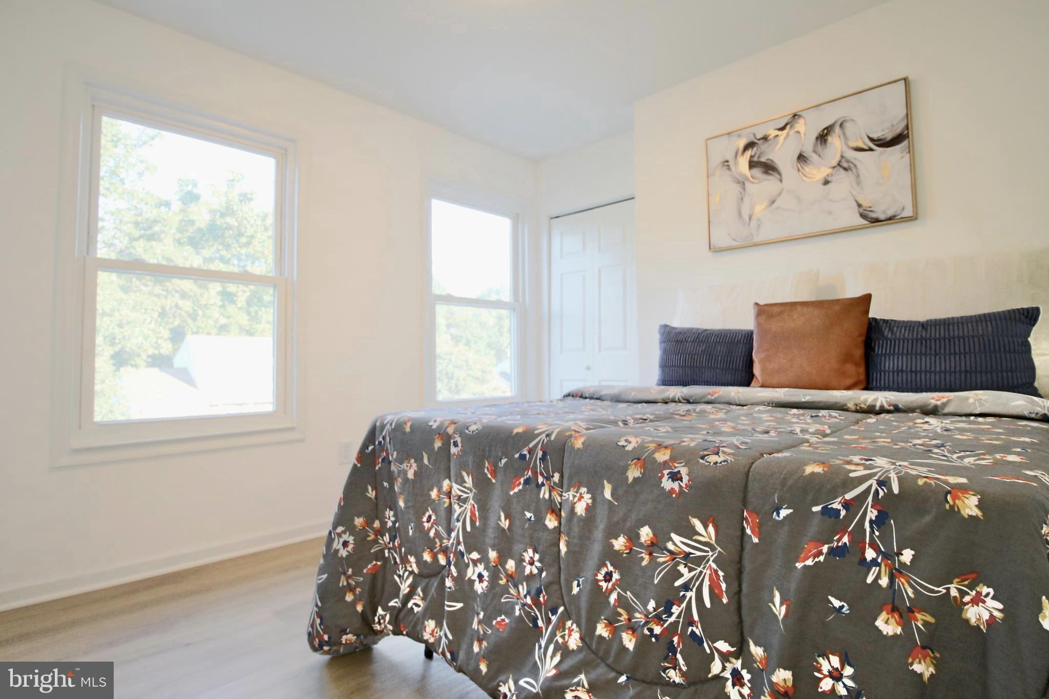 1302 KINGS VALLEY DRIVE