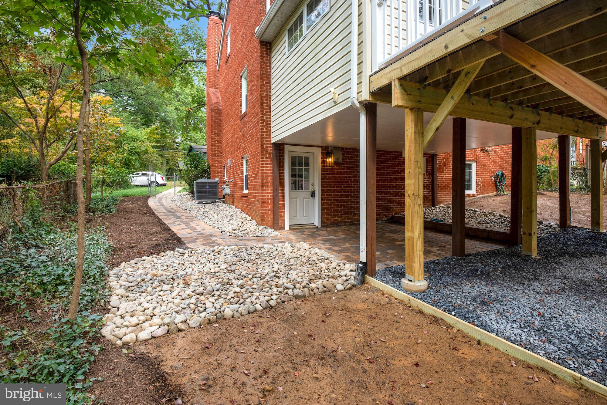 4429 UNDERWOOD STREET B