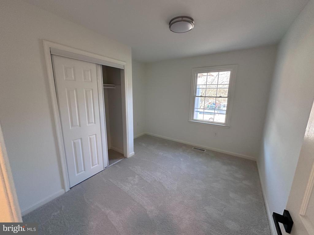 9203 LINHURST DRIVE