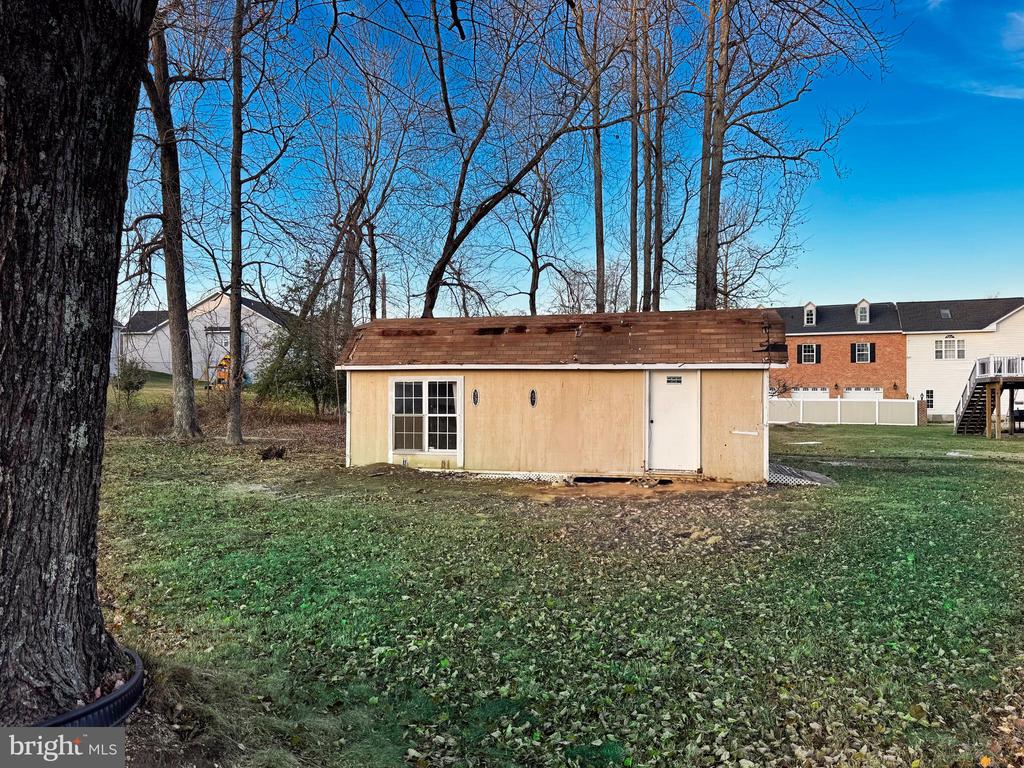 9203 LINHURST DRIVE