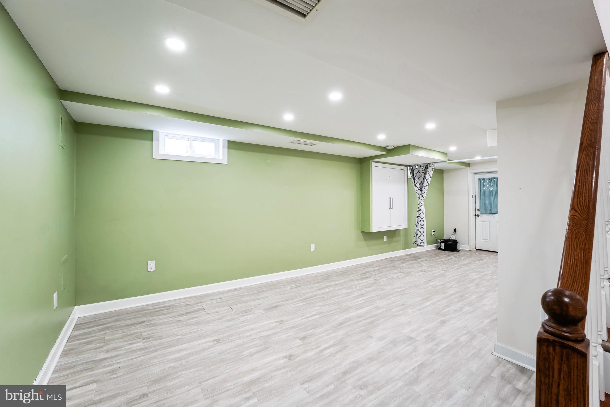 7250 GLENRIDGE DRIVE