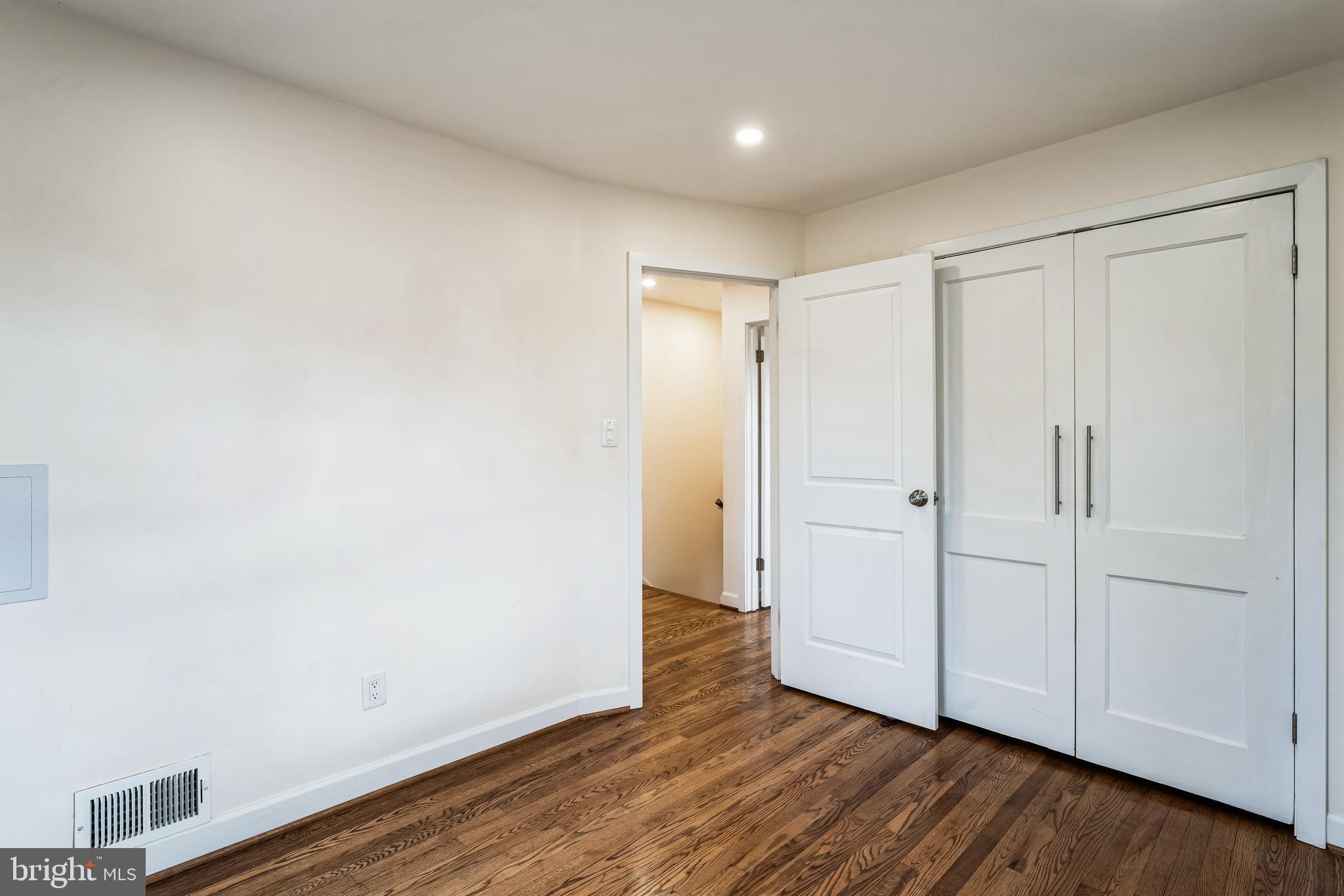 7250 GLENRIDGE DRIVE