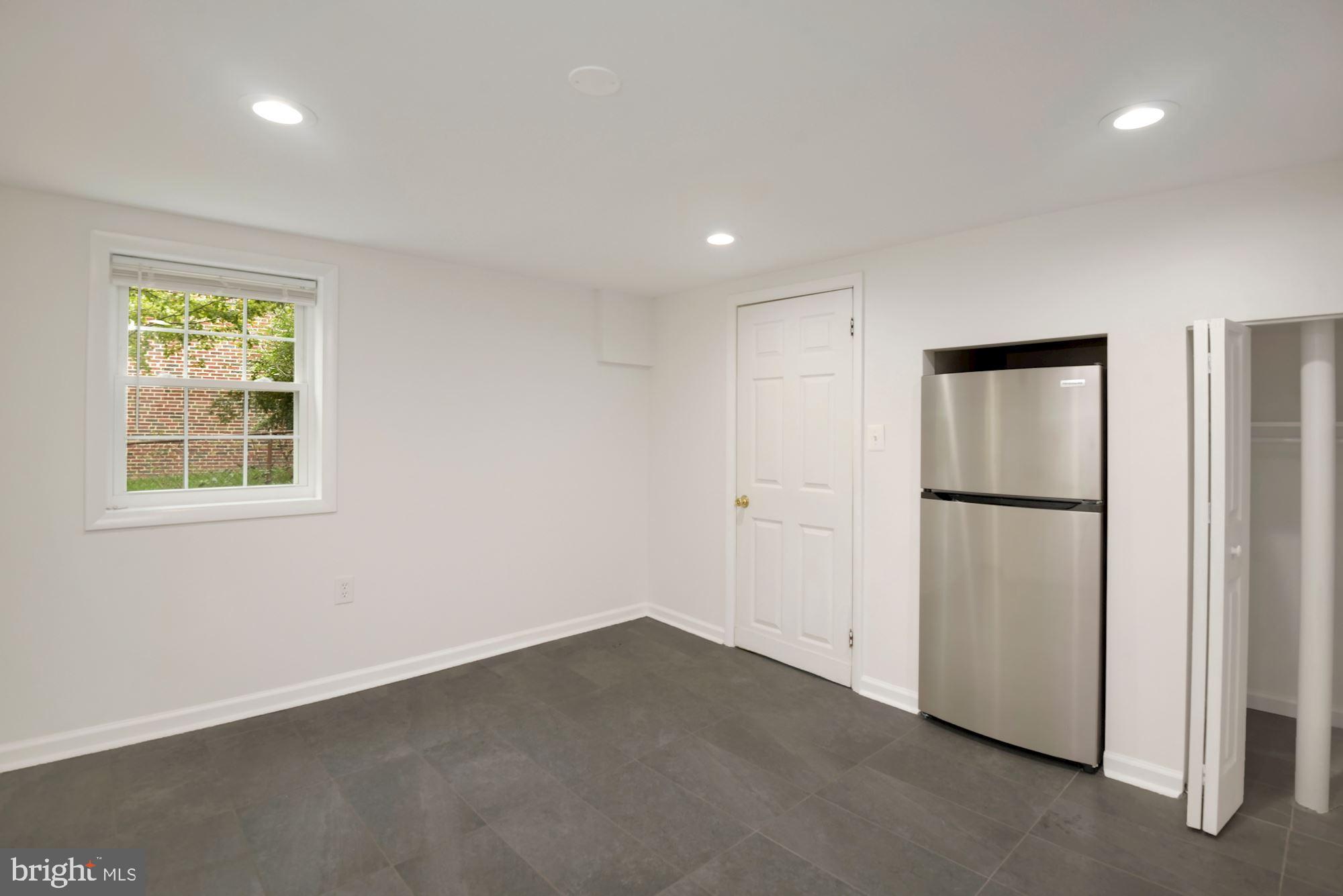 4429 UNDERWOOD STREET B