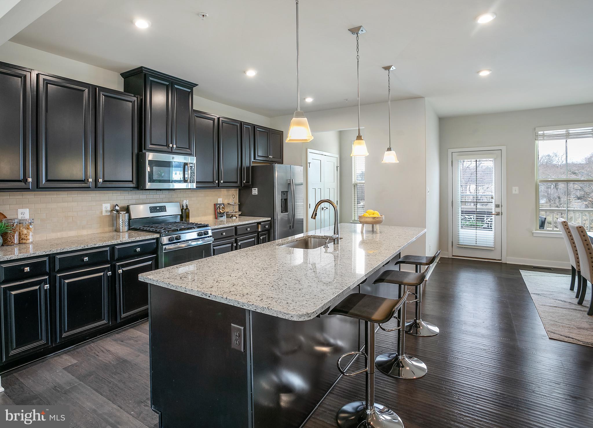 5911 RICHMANOR TERRACE