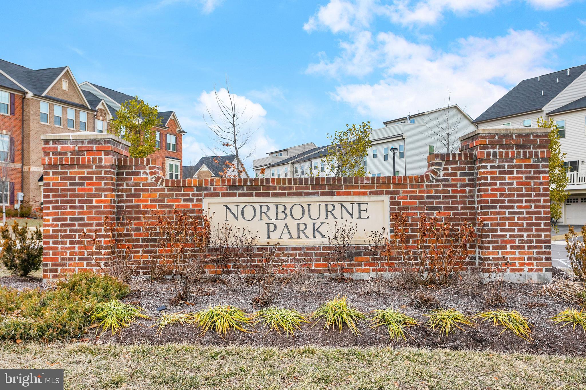 5911 RICHMANOR TERRACE