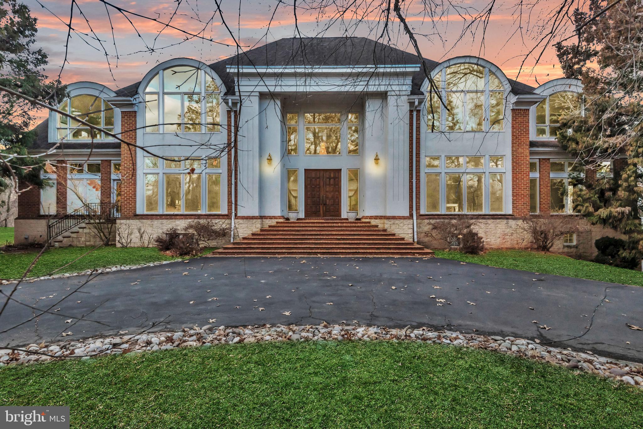 11501 RIVERVIEW ROAD