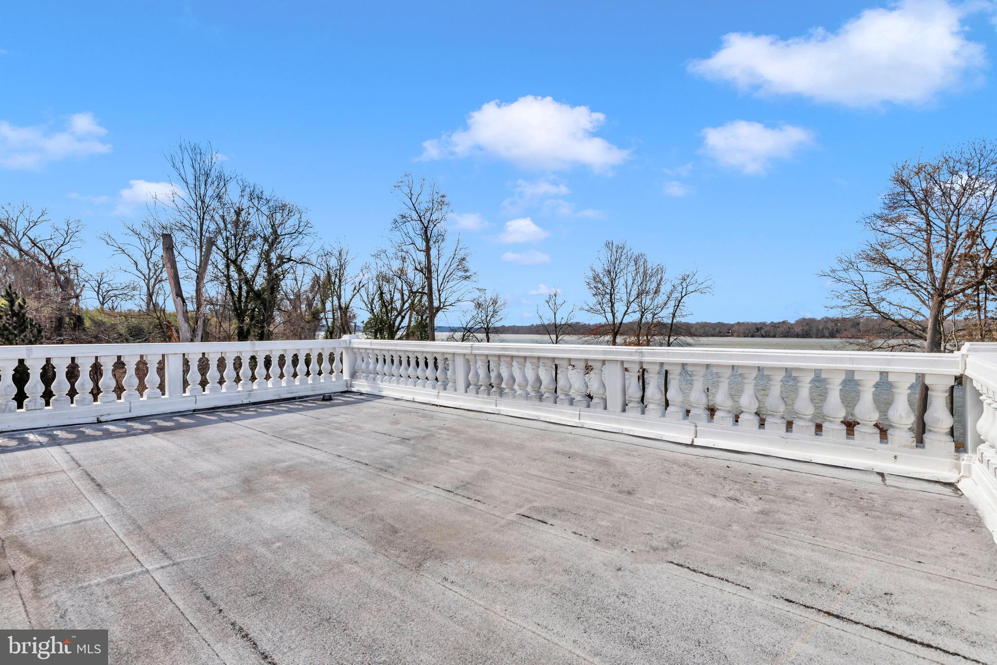 11501 RIVERVIEW ROAD