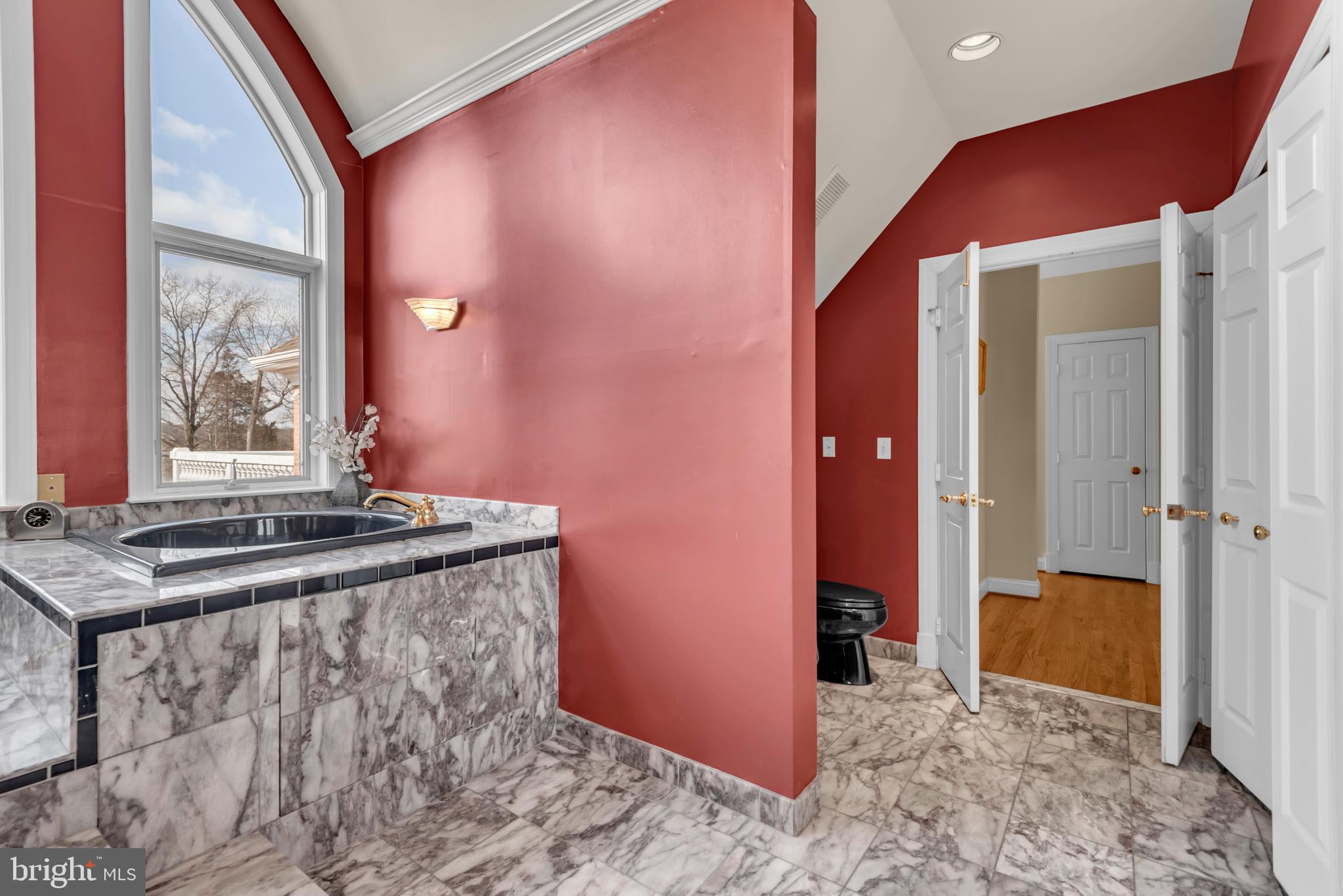 11501 RIVERVIEW ROAD