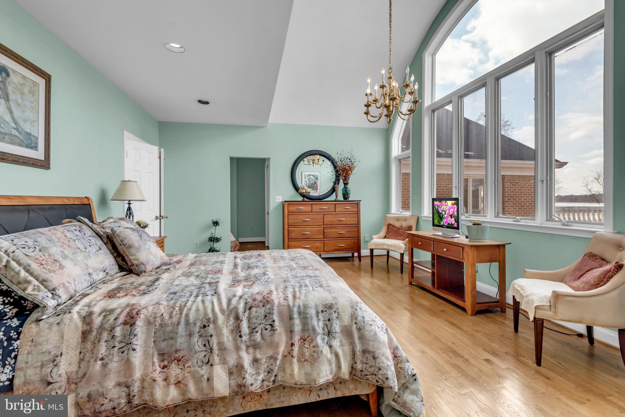 11501 RIVERVIEW ROAD