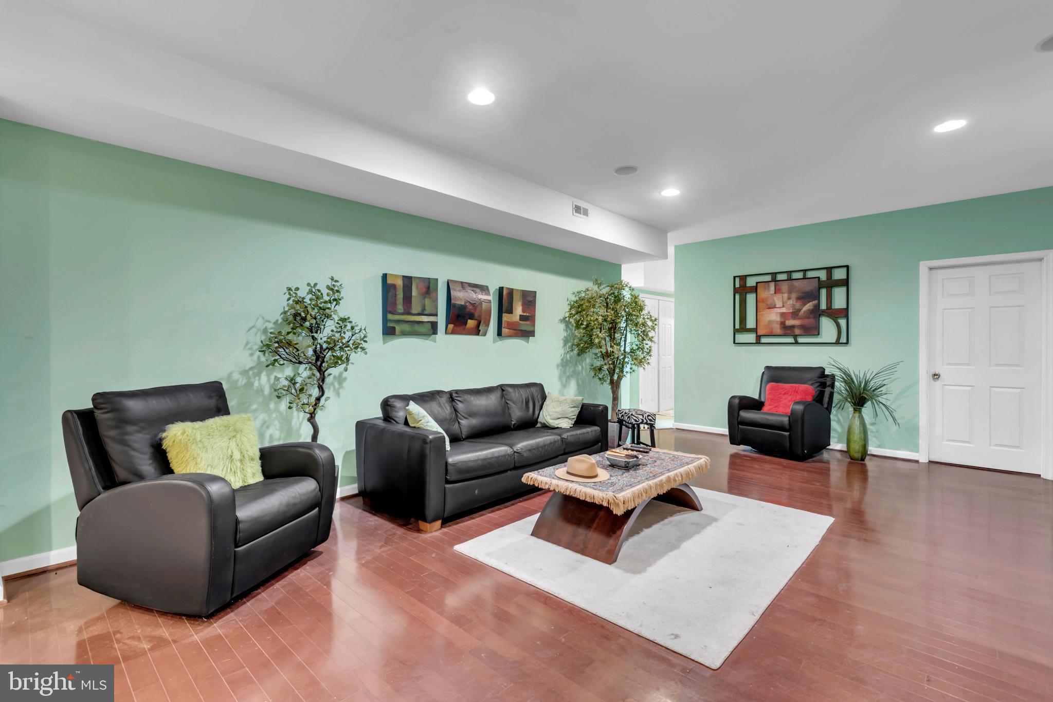 11501 RIVERVIEW ROAD