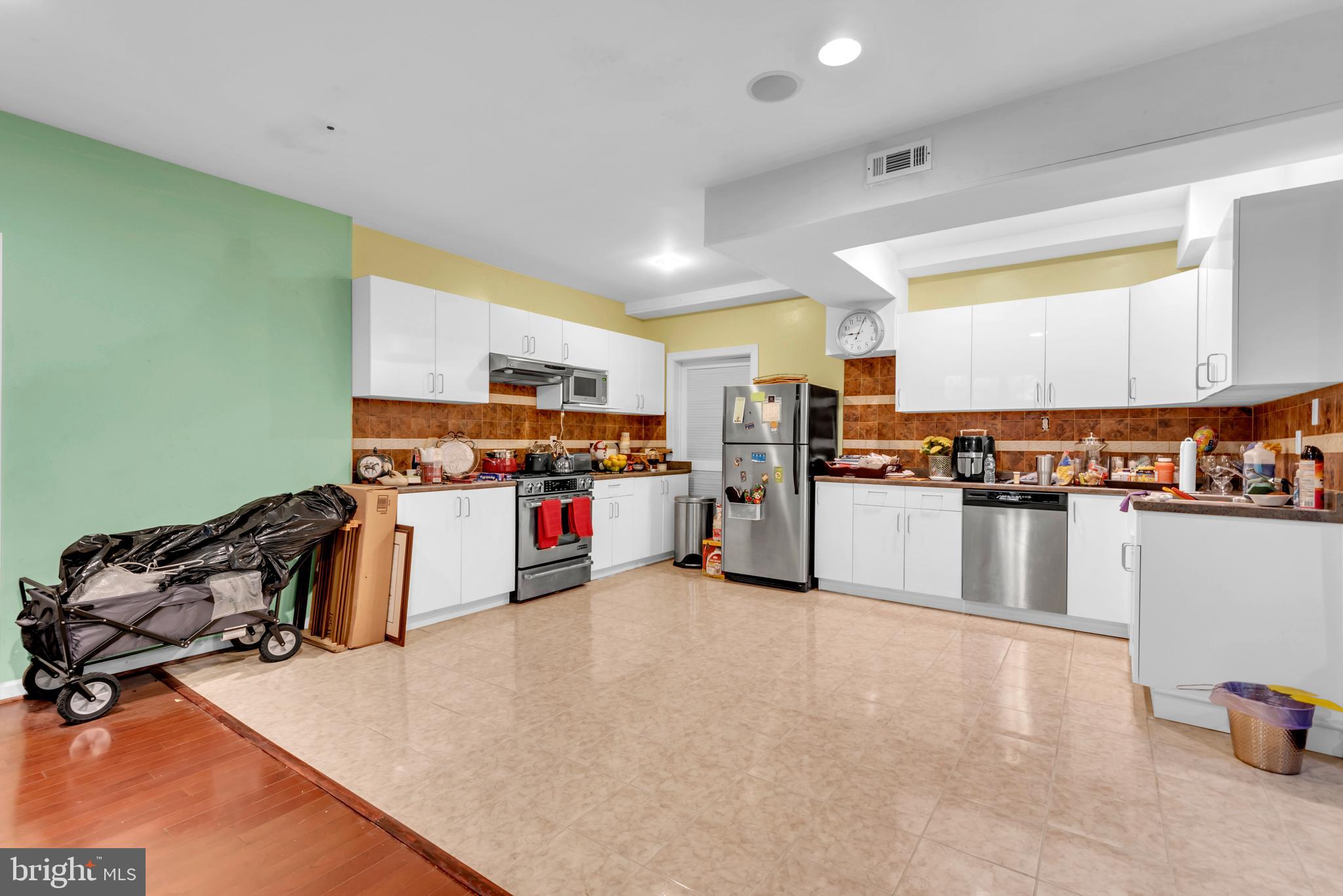 11501 RIVERVIEW ROAD