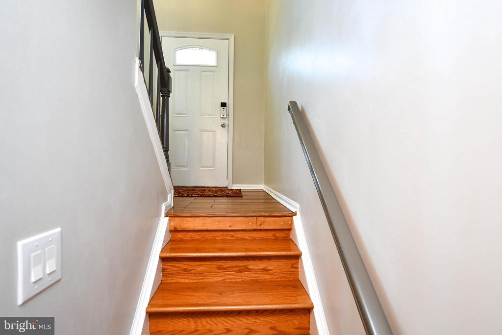 4724 JOHN STREET
