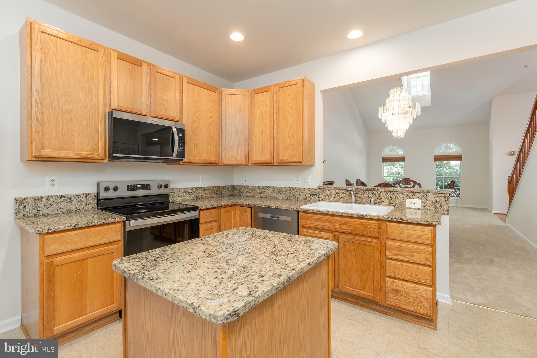 1908 GOLDEN MORNING DRIVE 38