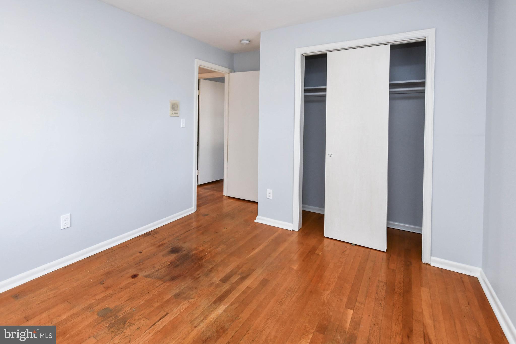 10903 EXETER COURT