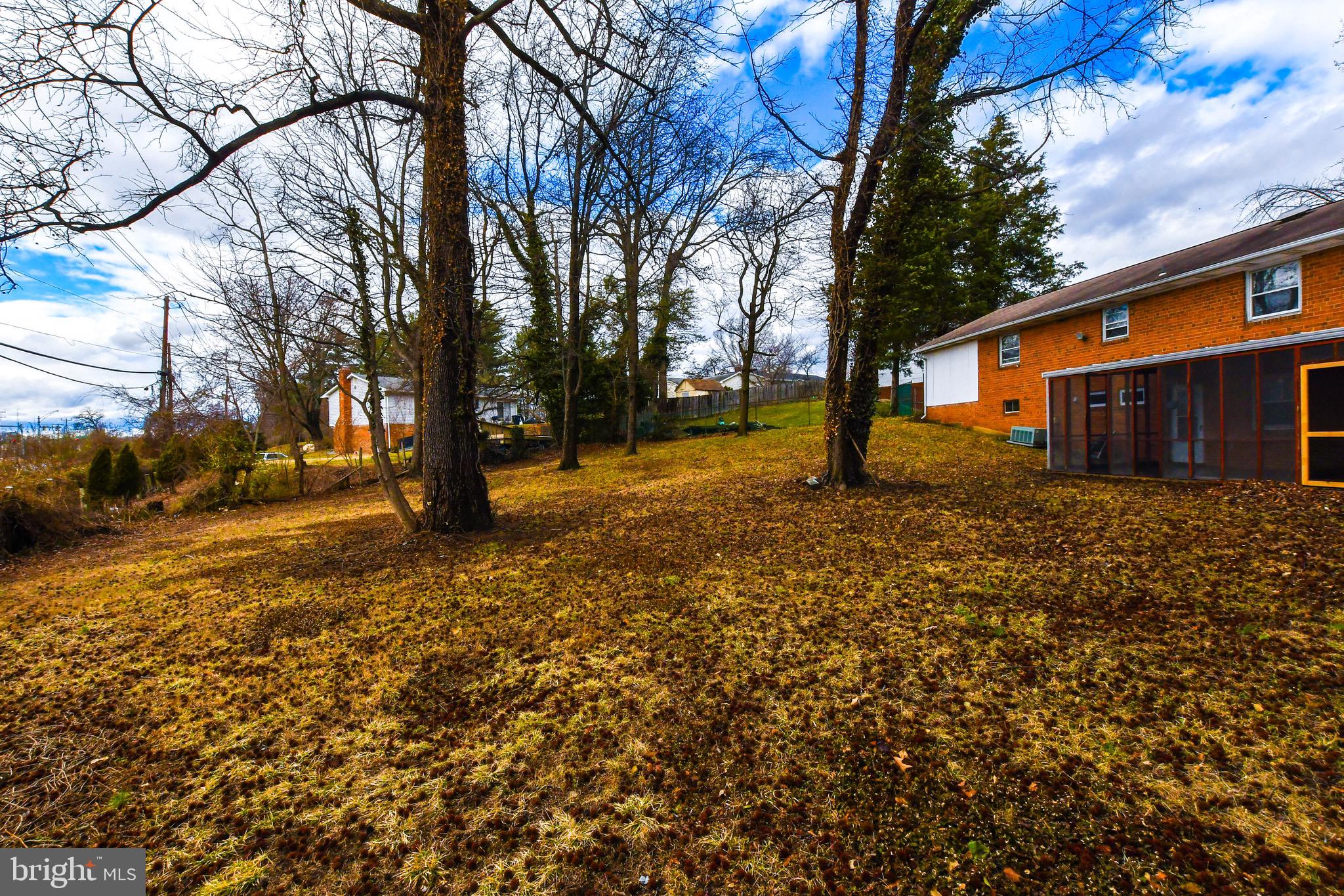 10903 EXETER COURT