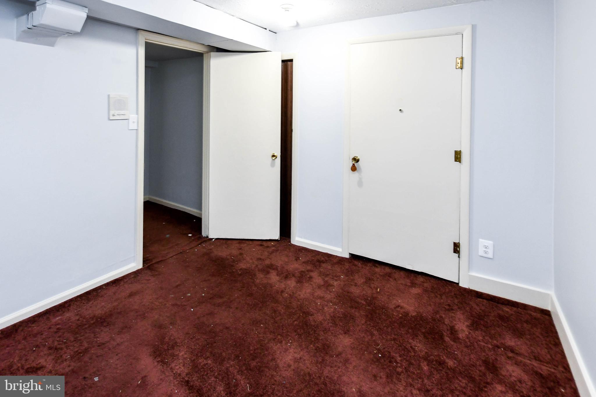 10903 EXETER COURT