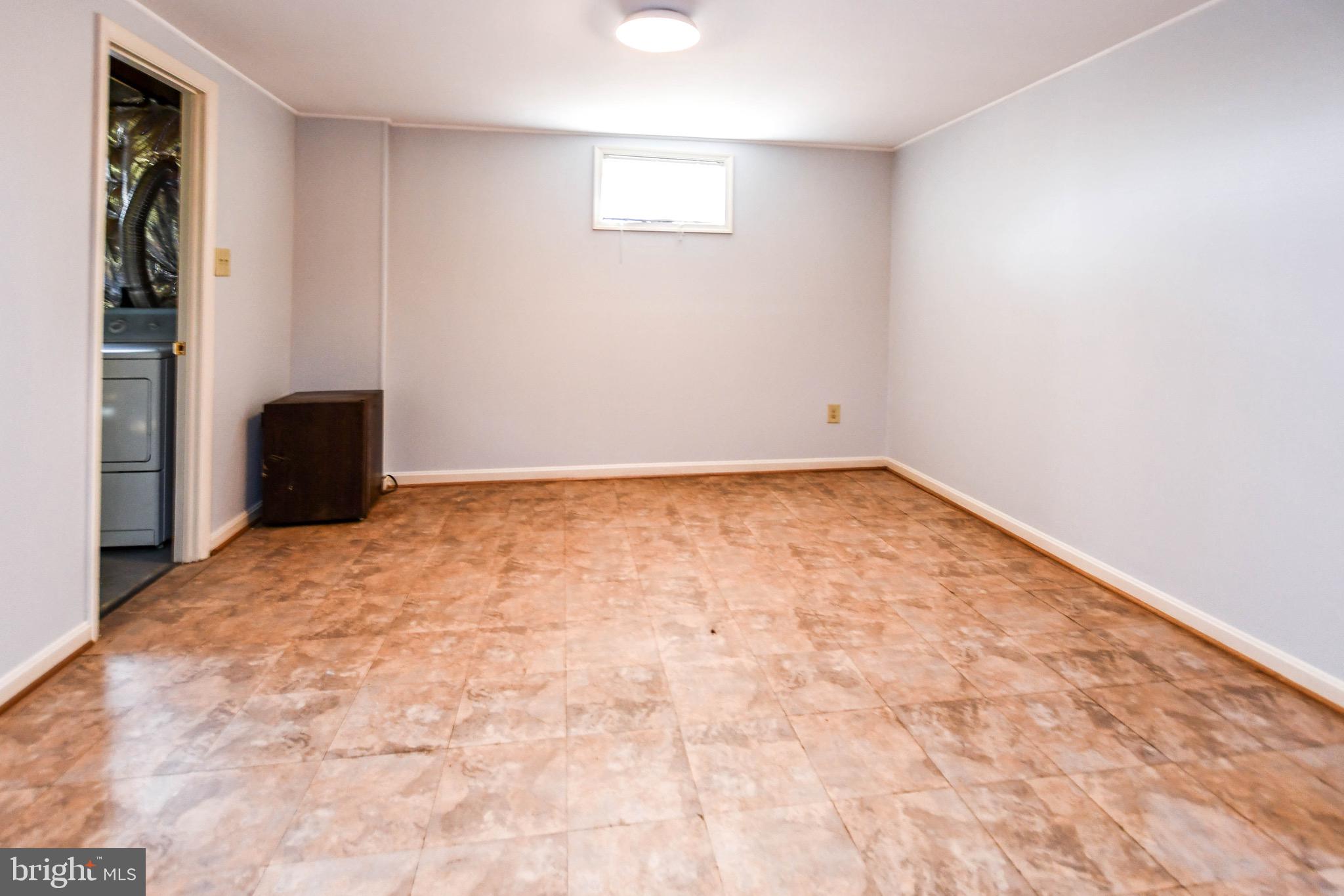 10903 EXETER COURT