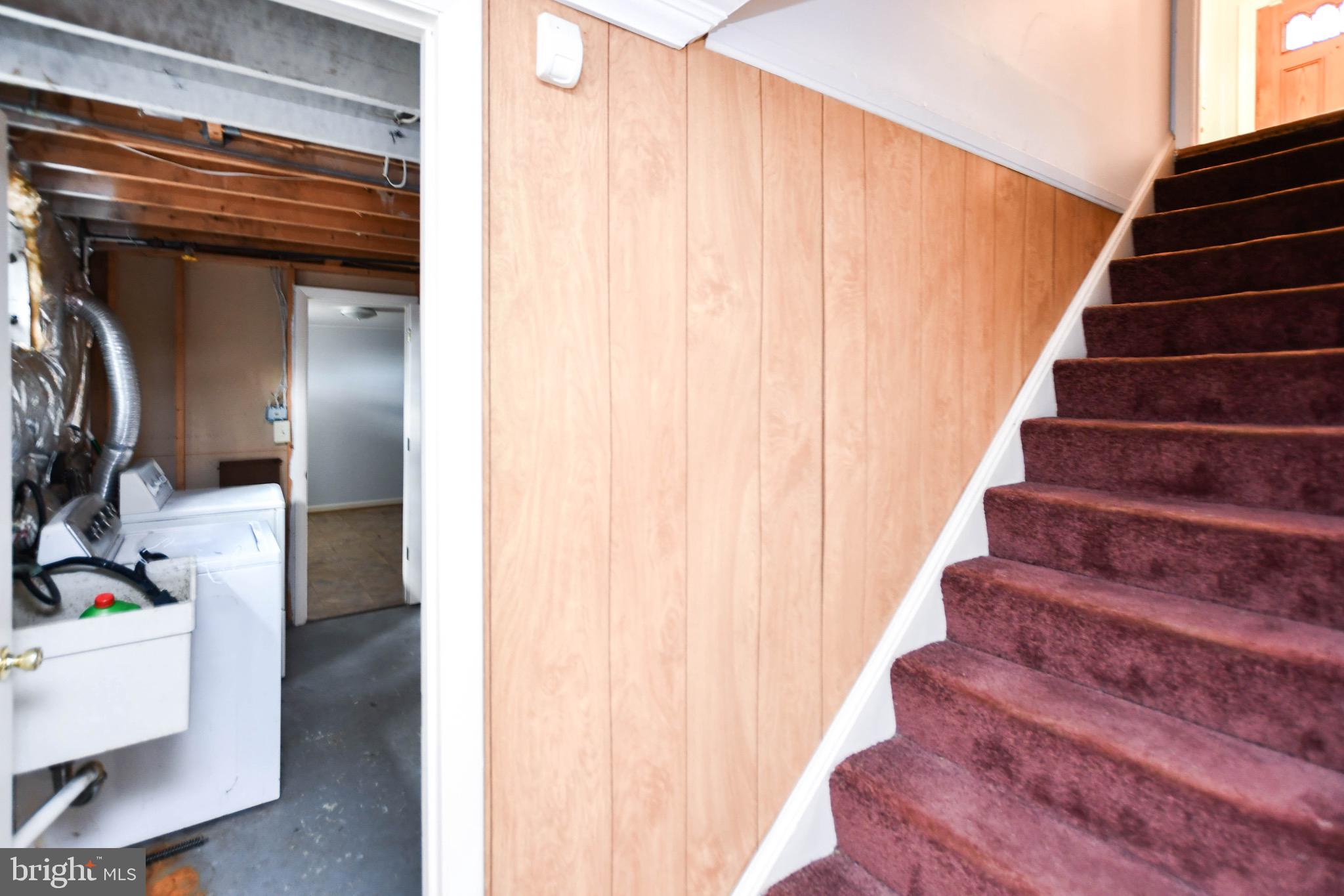 10903 EXETER COURT