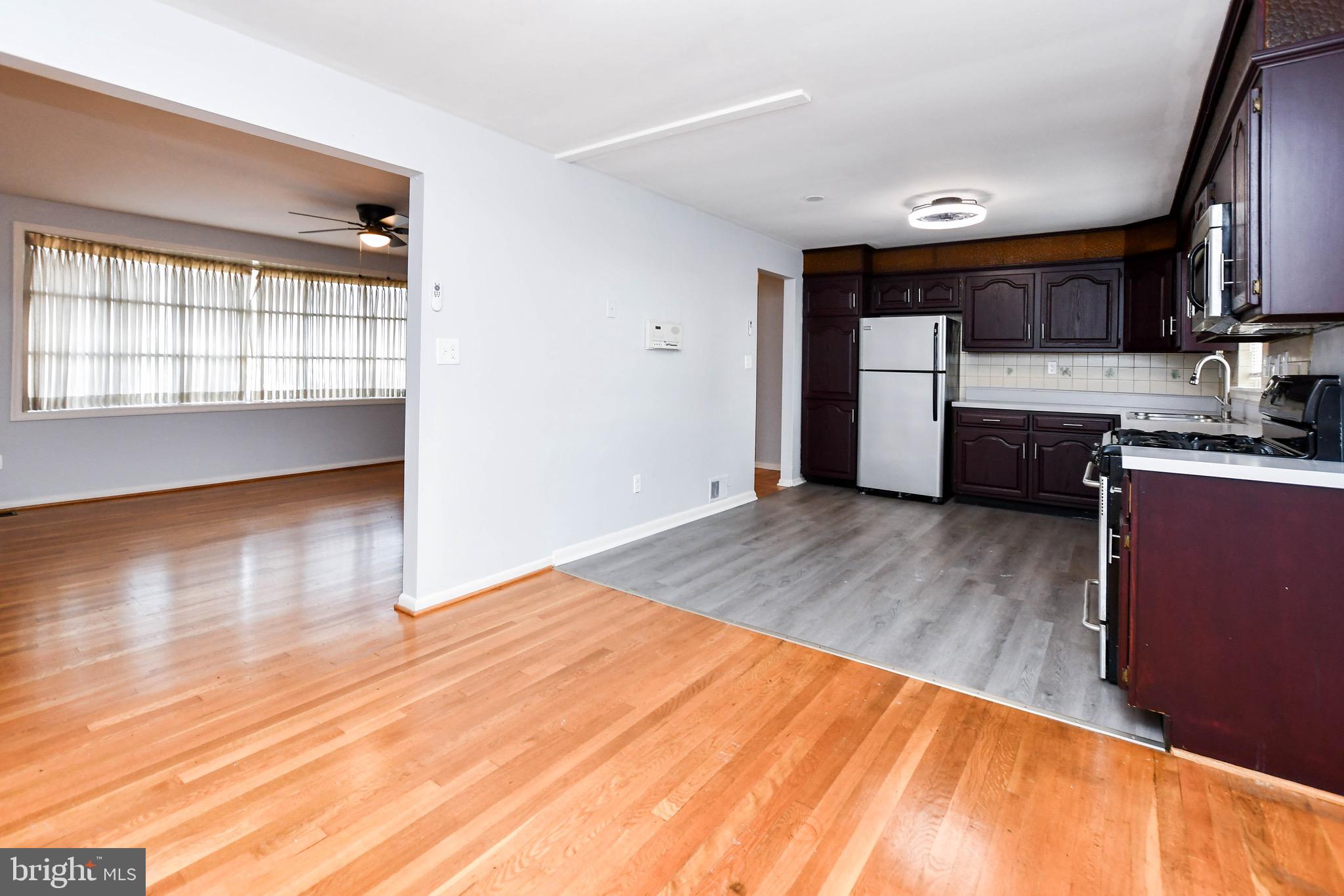 10903 EXETER COURT