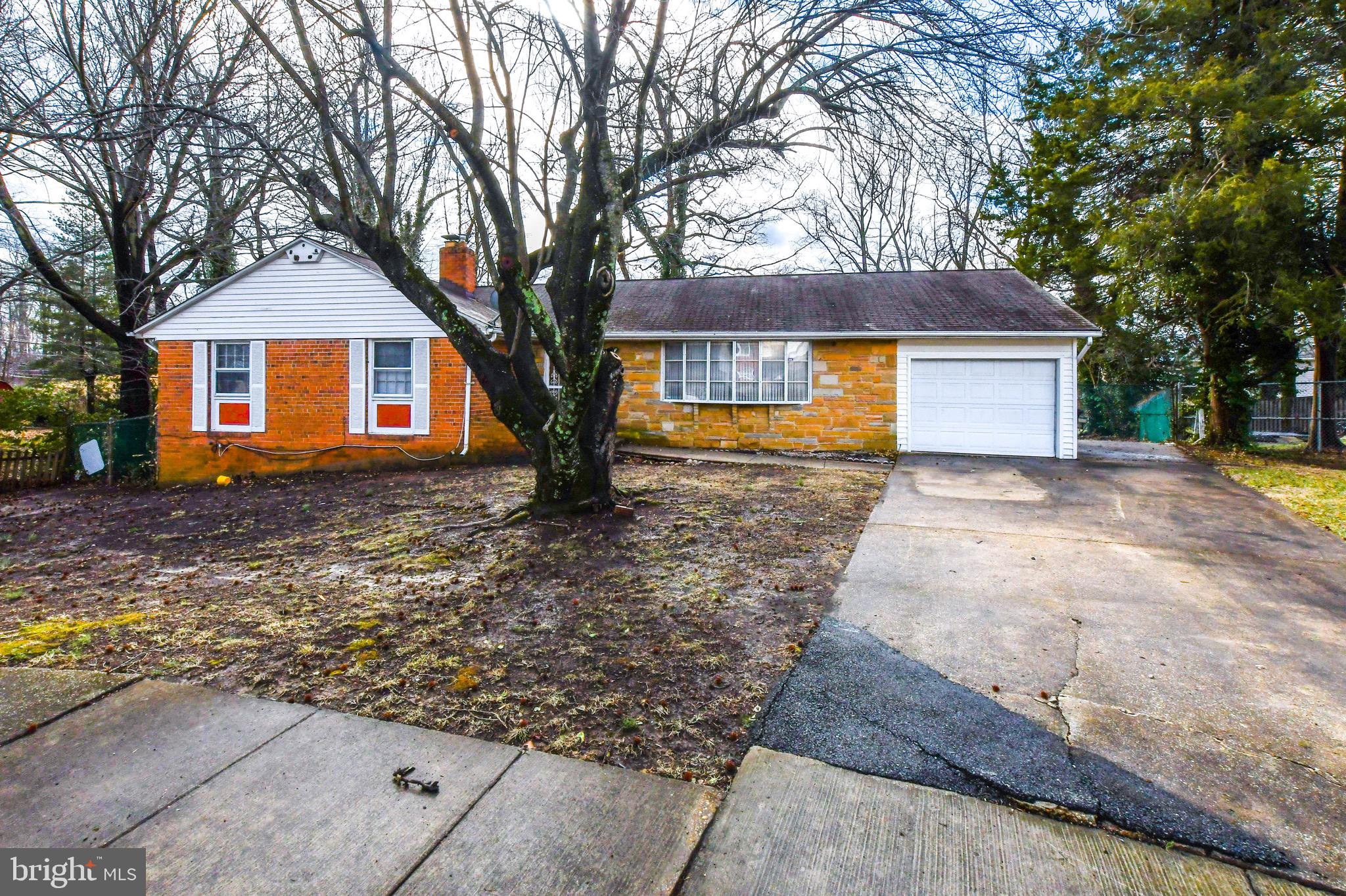 10903 EXETER COURT