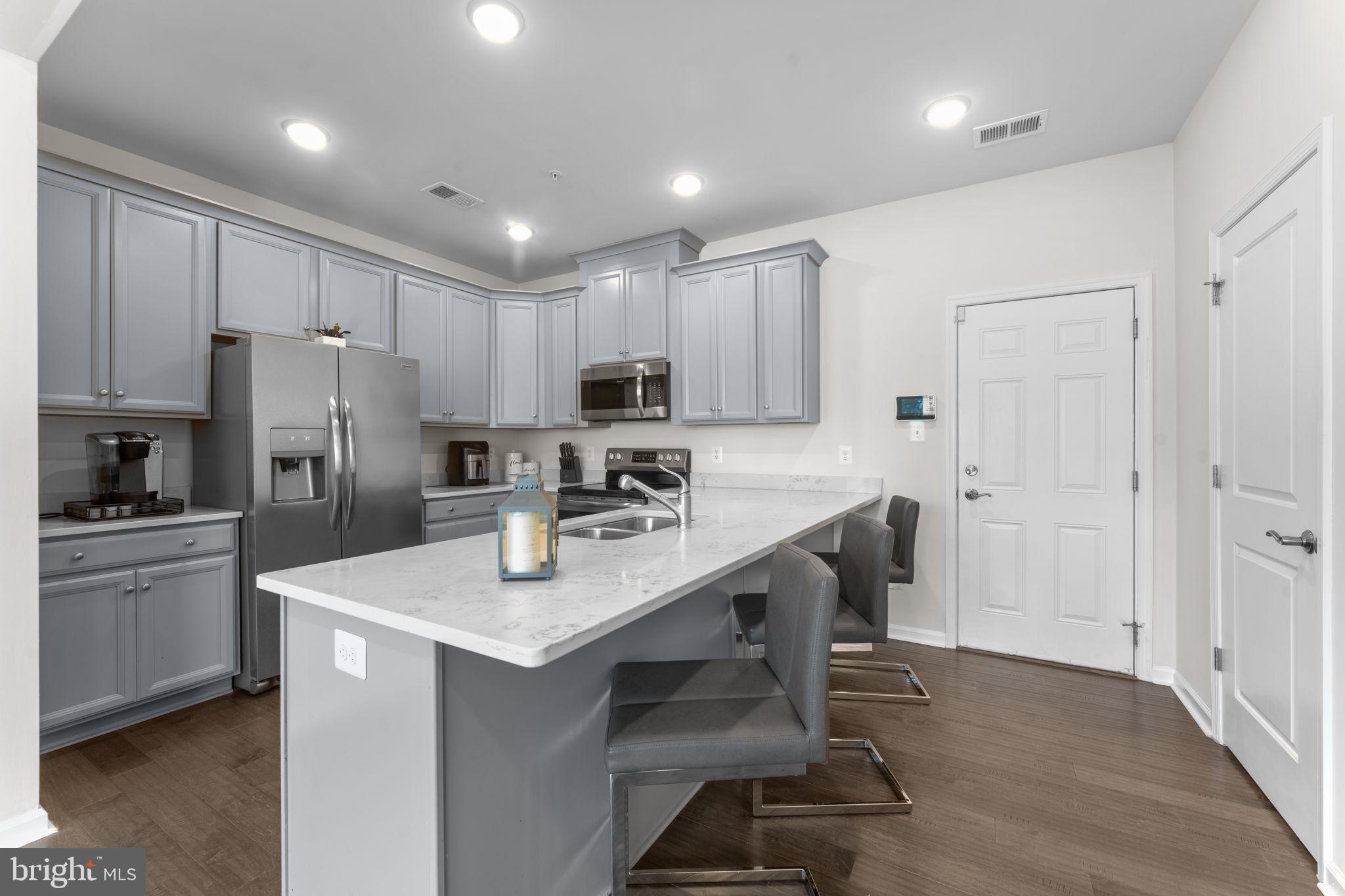 9624 TEALBRIAR DRIVE