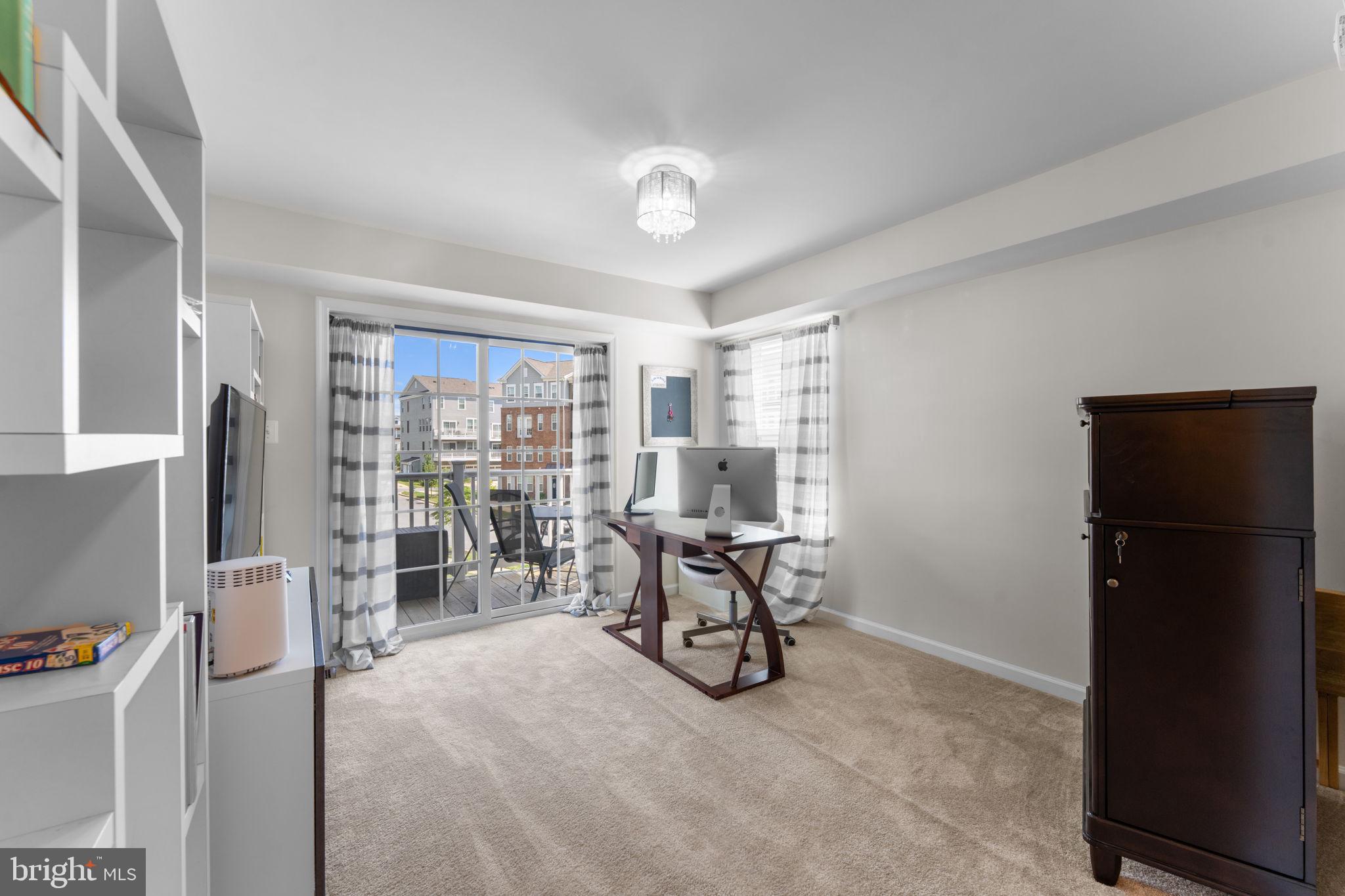 9624 TEALBRIAR DRIVE