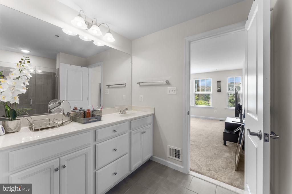9624 TEALBRIAR DRIVE