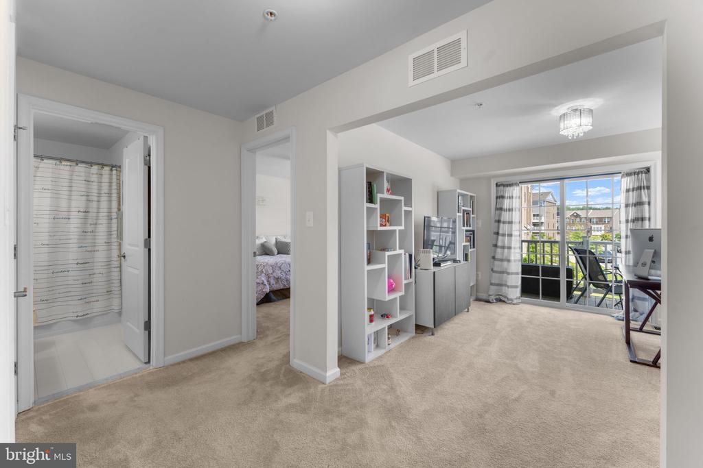 9624 TEALBRIAR DRIVE