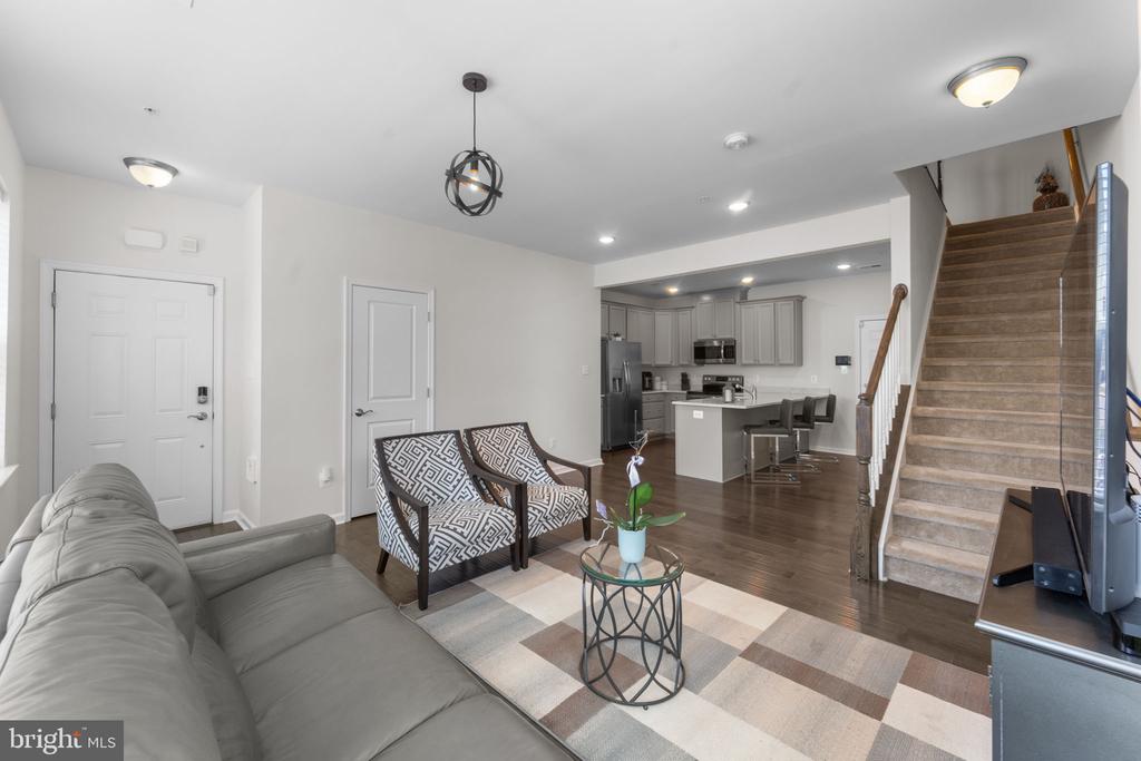 9624 TEALBRIAR DRIVE