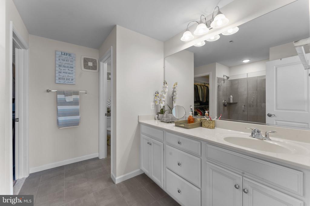 9624 TEALBRIAR DRIVE