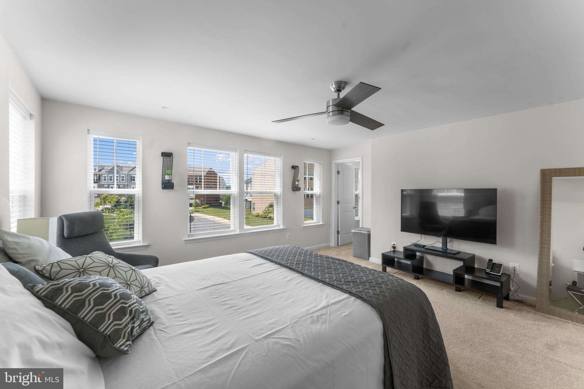 9624 TEALBRIAR DRIVE