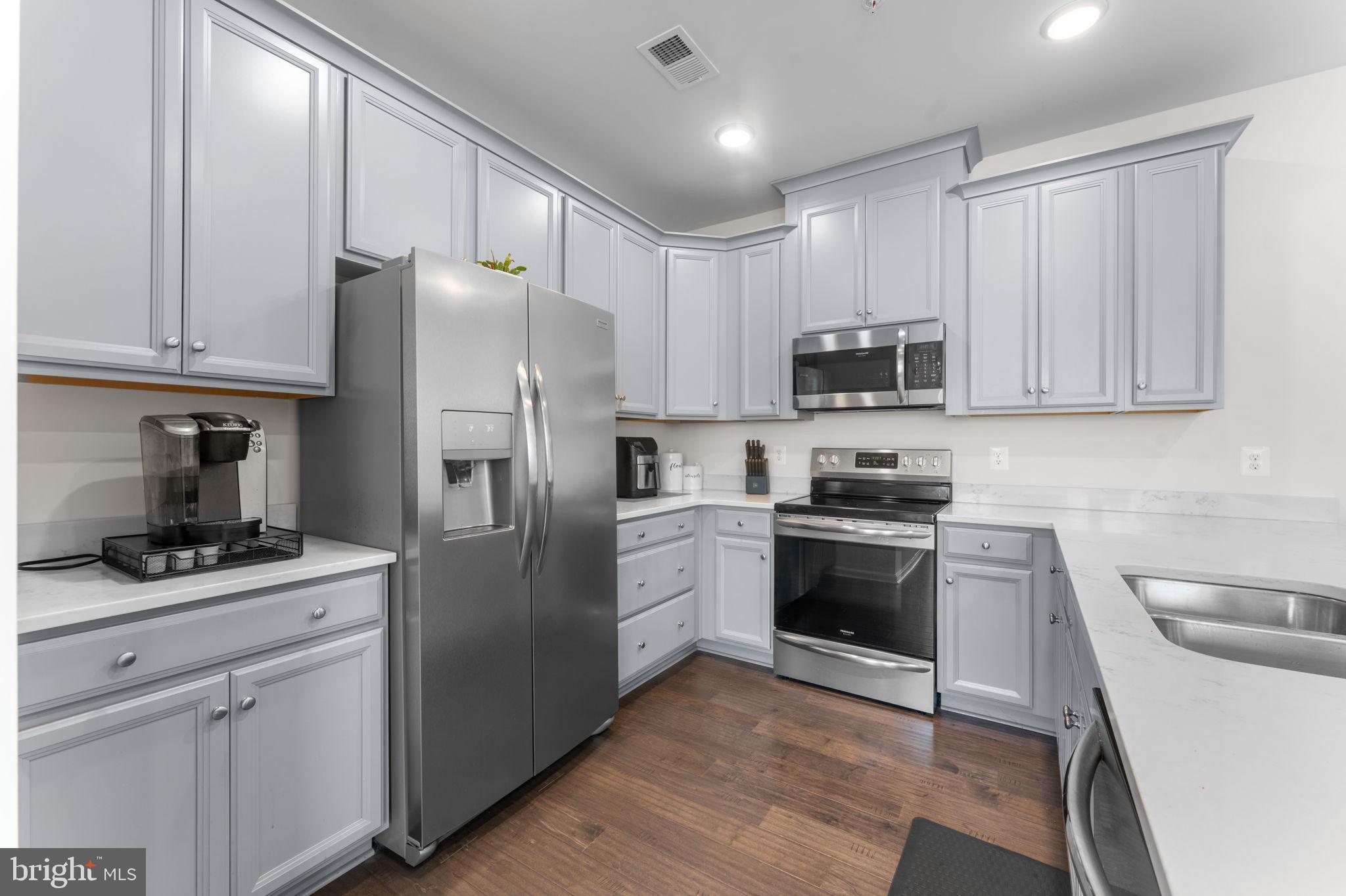 9624 TEALBRIAR DRIVE