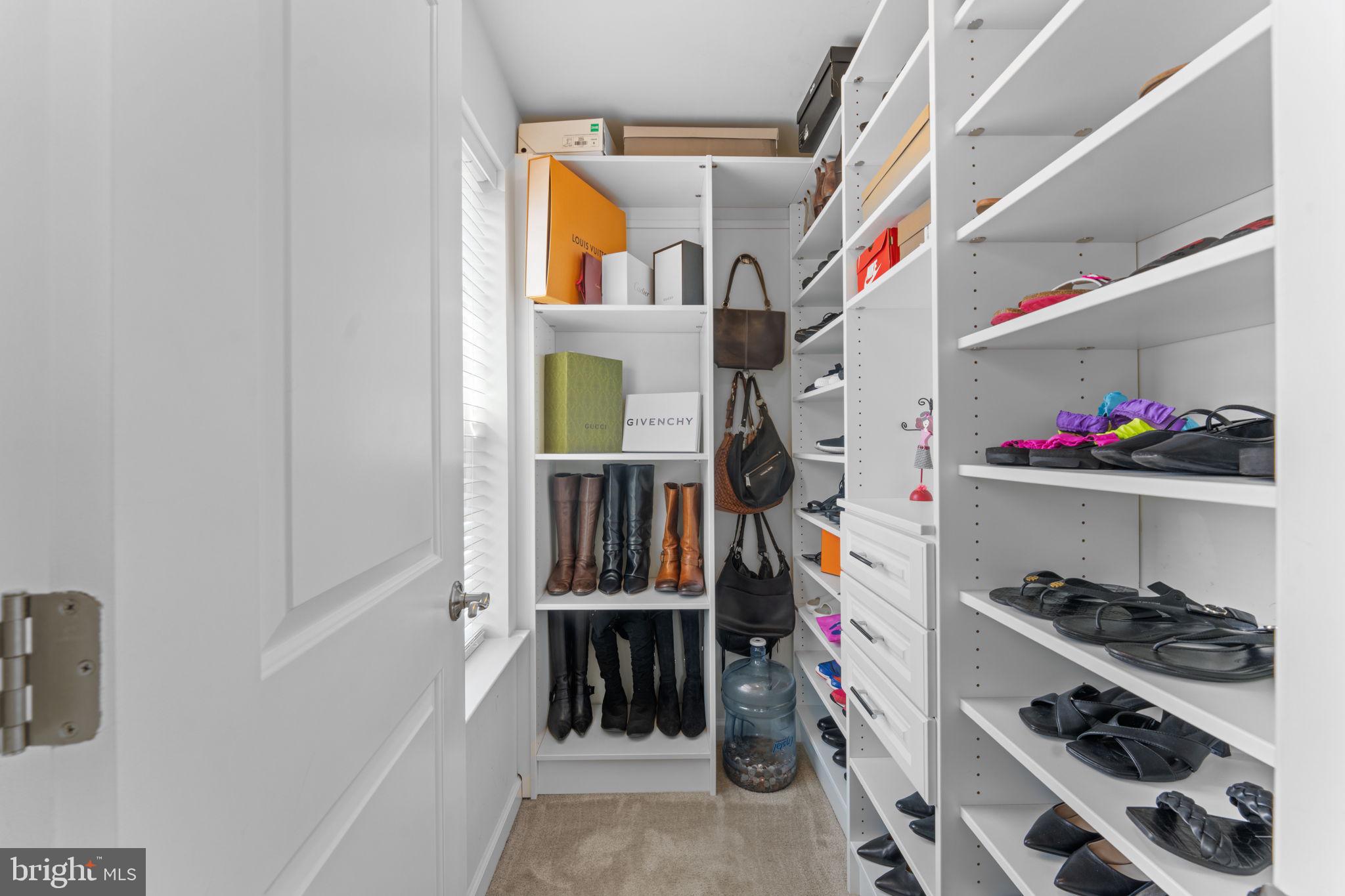 9624 TEALBRIAR DRIVE