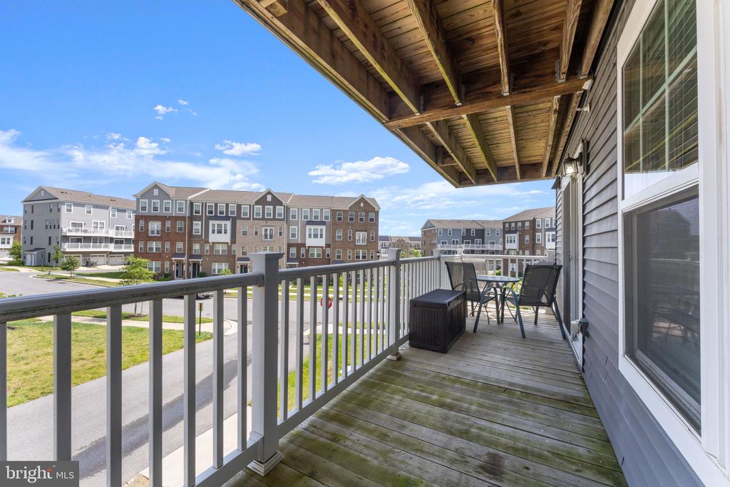 9624 TEALBRIAR DRIVE