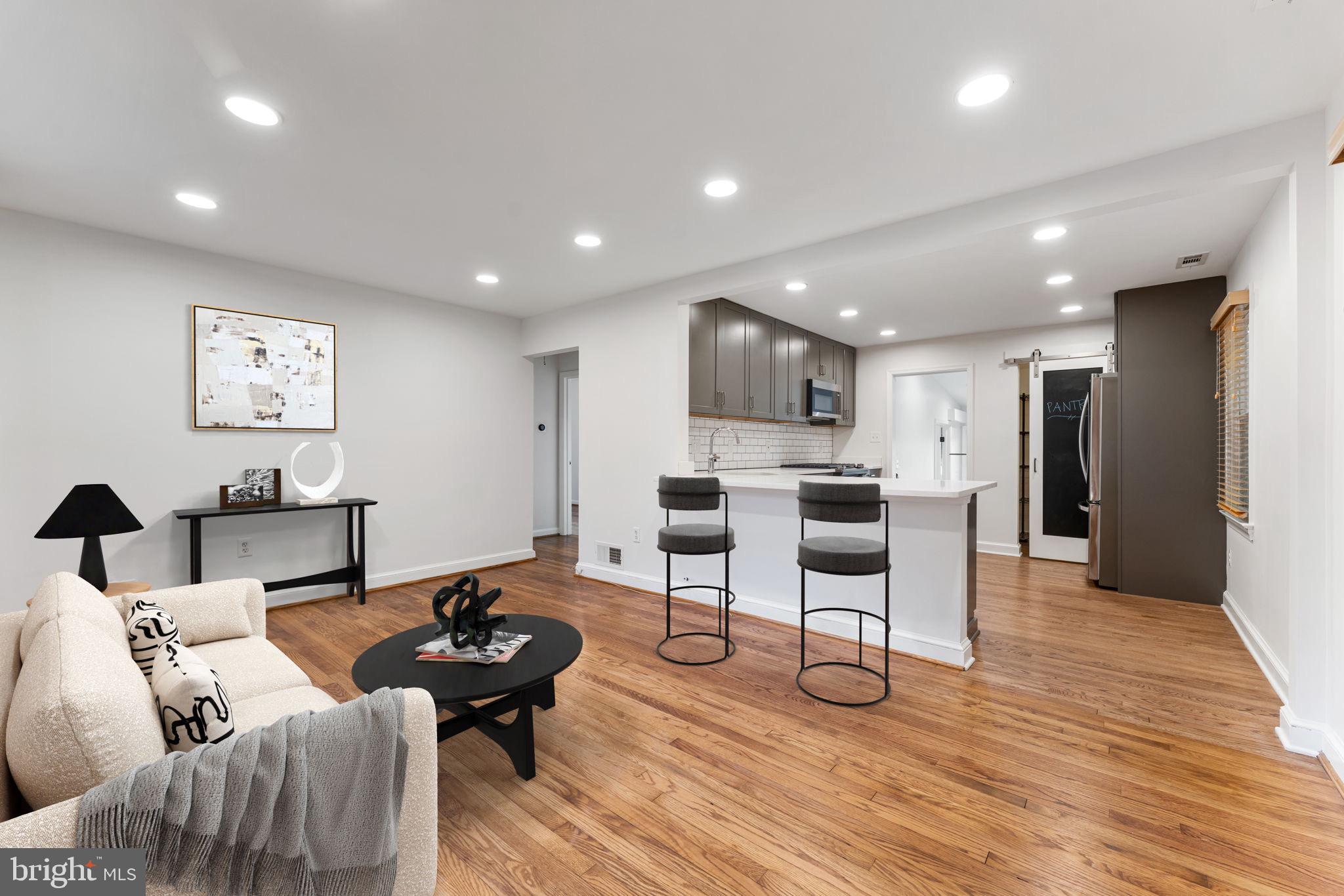 5014 SHERIDAN STREET