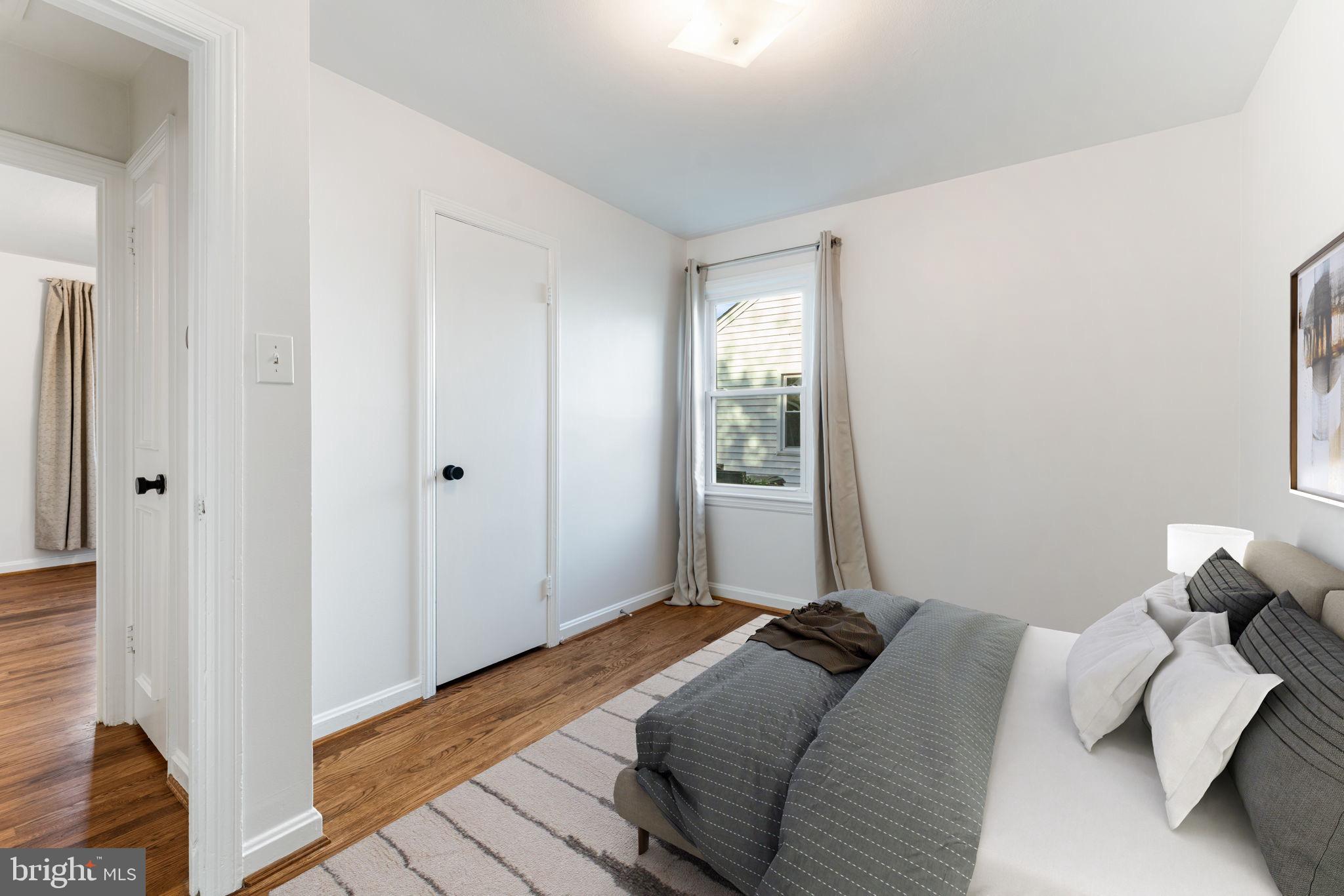 5014 SHERIDAN STREET