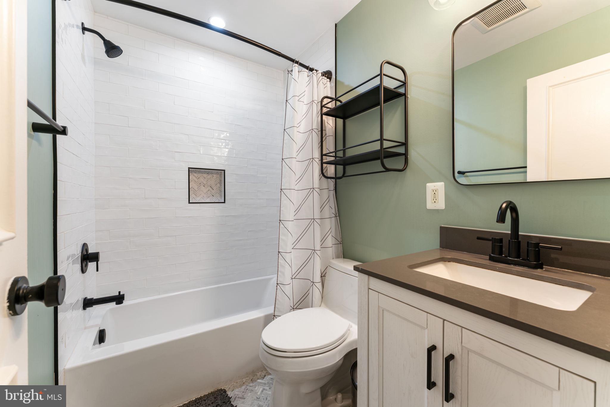 5014 SHERIDAN STREET