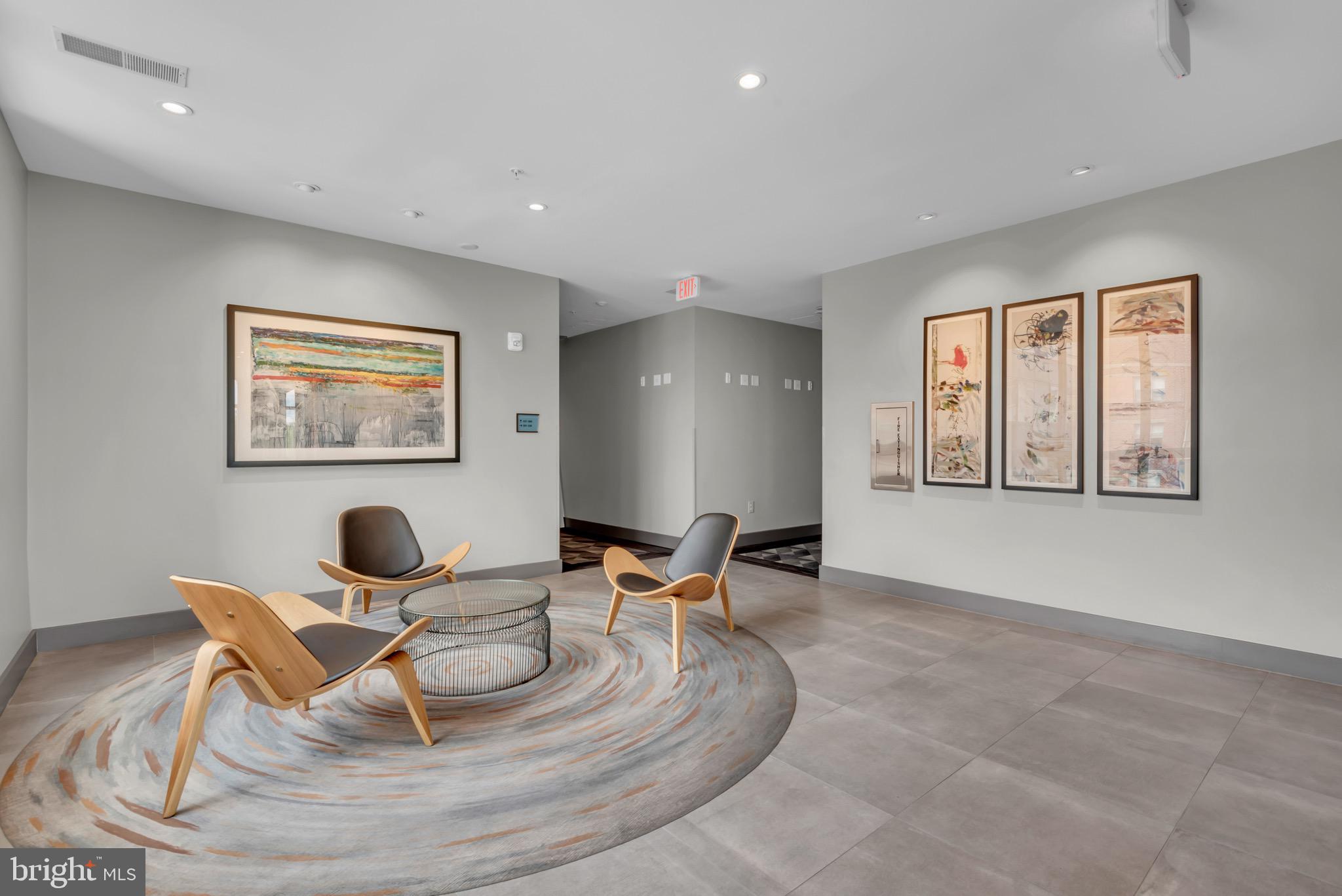 145 RIVERHAVEN DRIVE 313