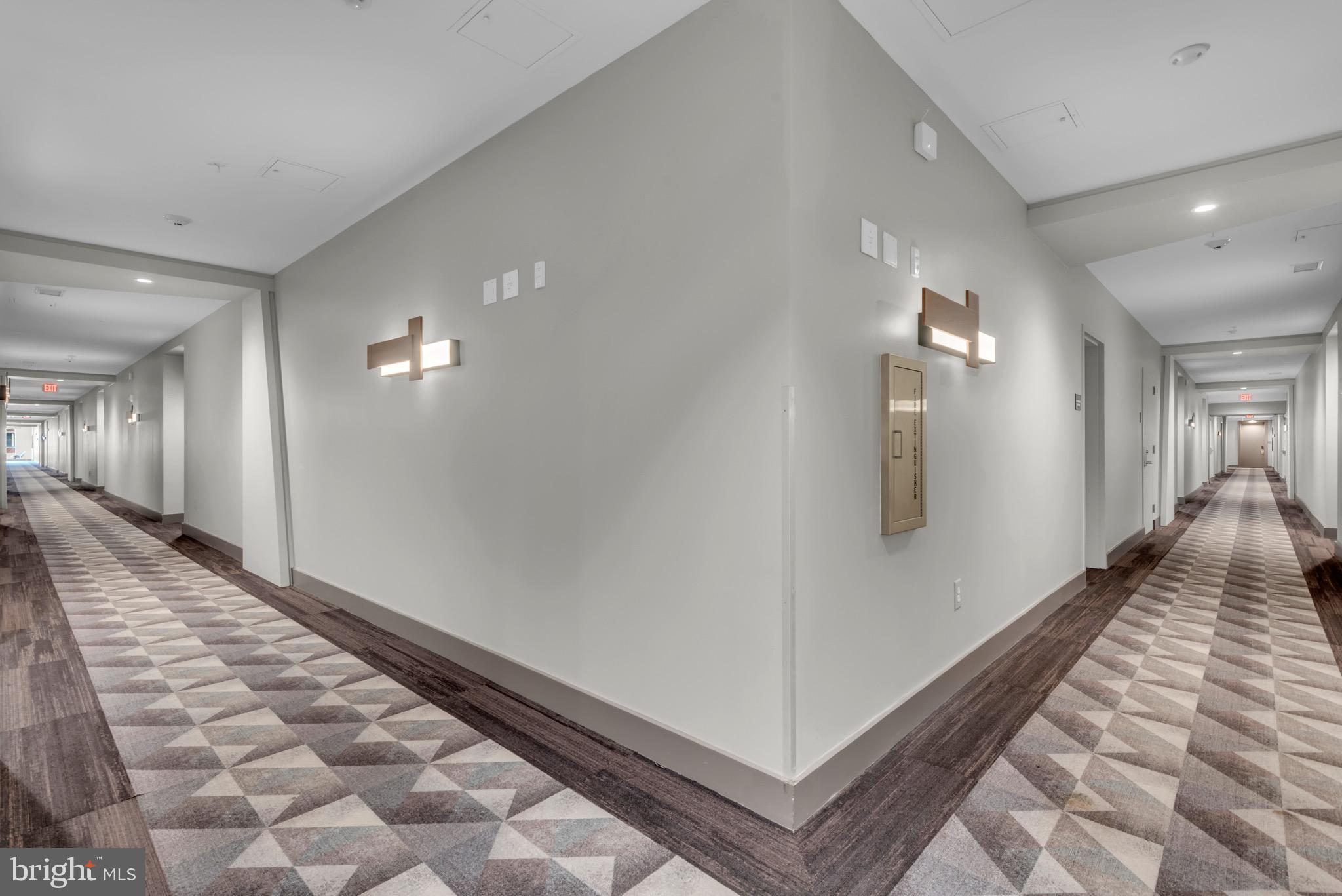 145 RIVERHAVEN DRIVE 313