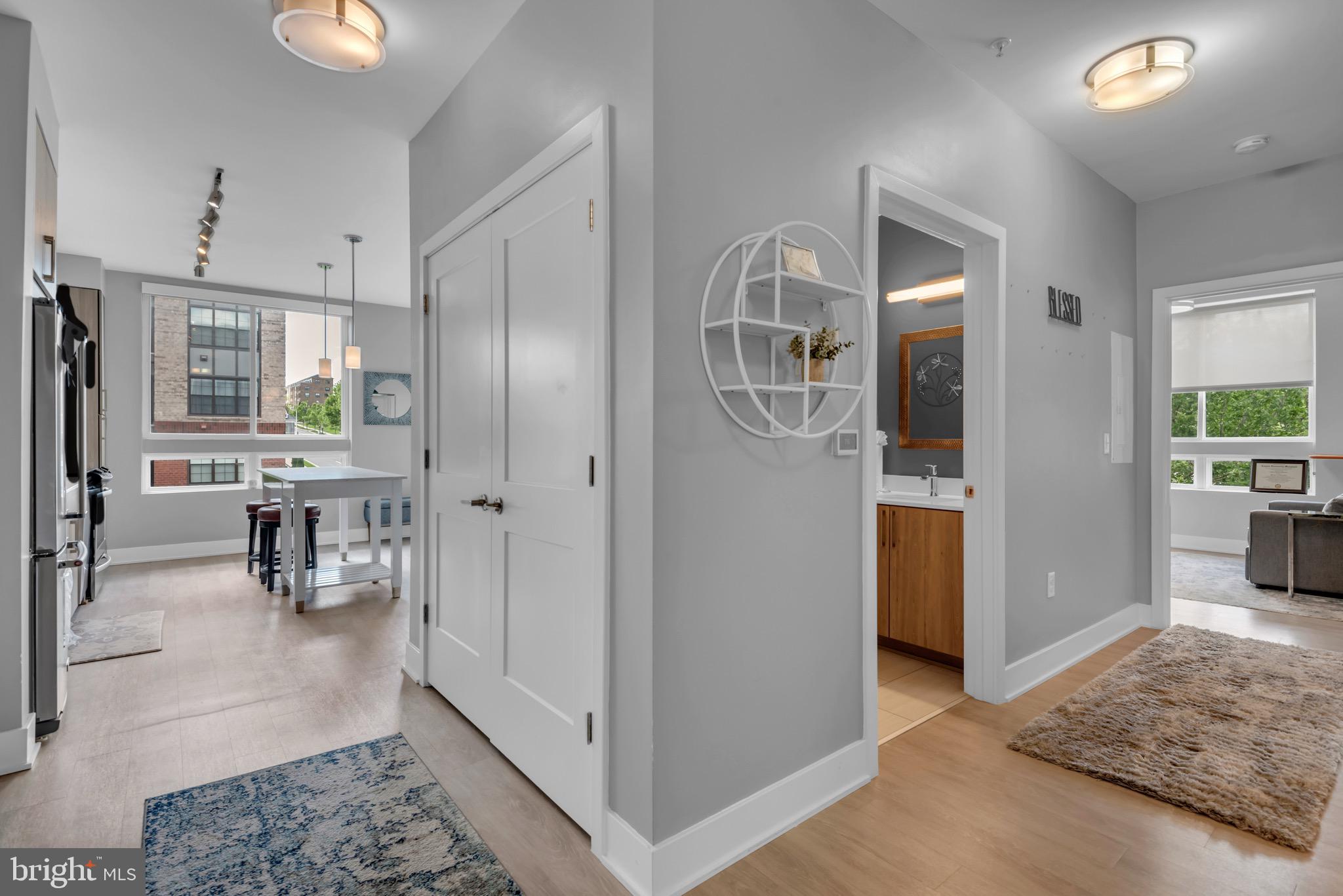 145 RIVERHAVEN DRIVE 313