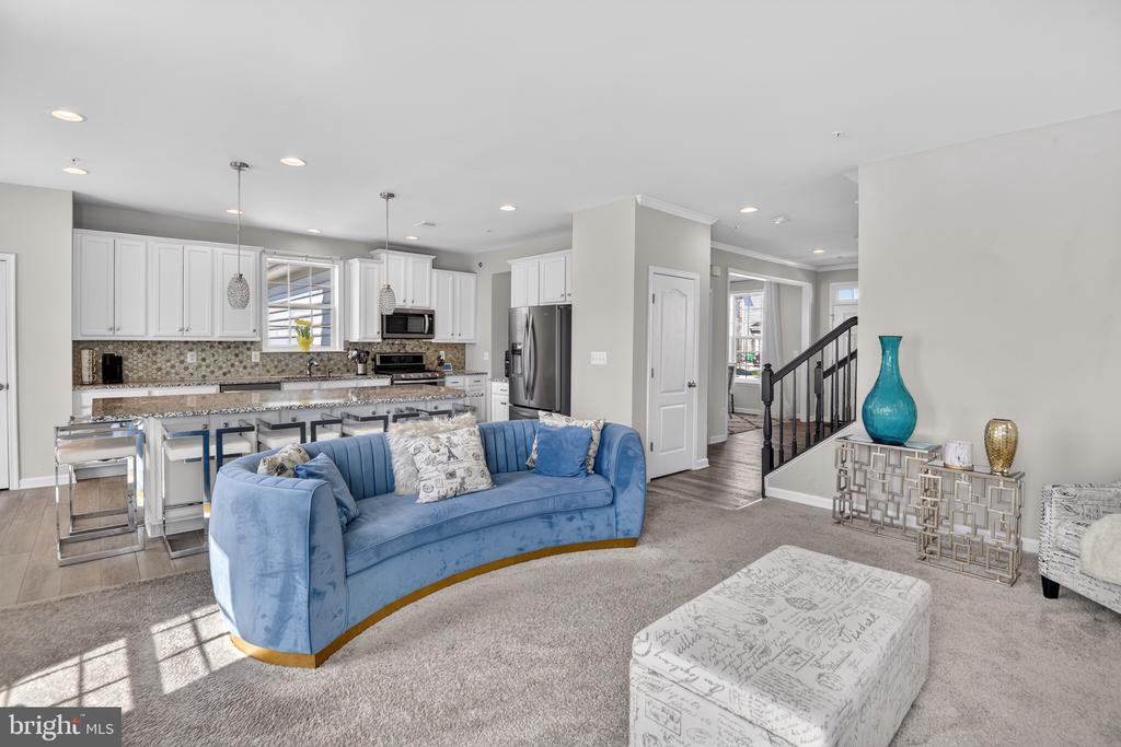 9003 HUNT MEADOW LANE