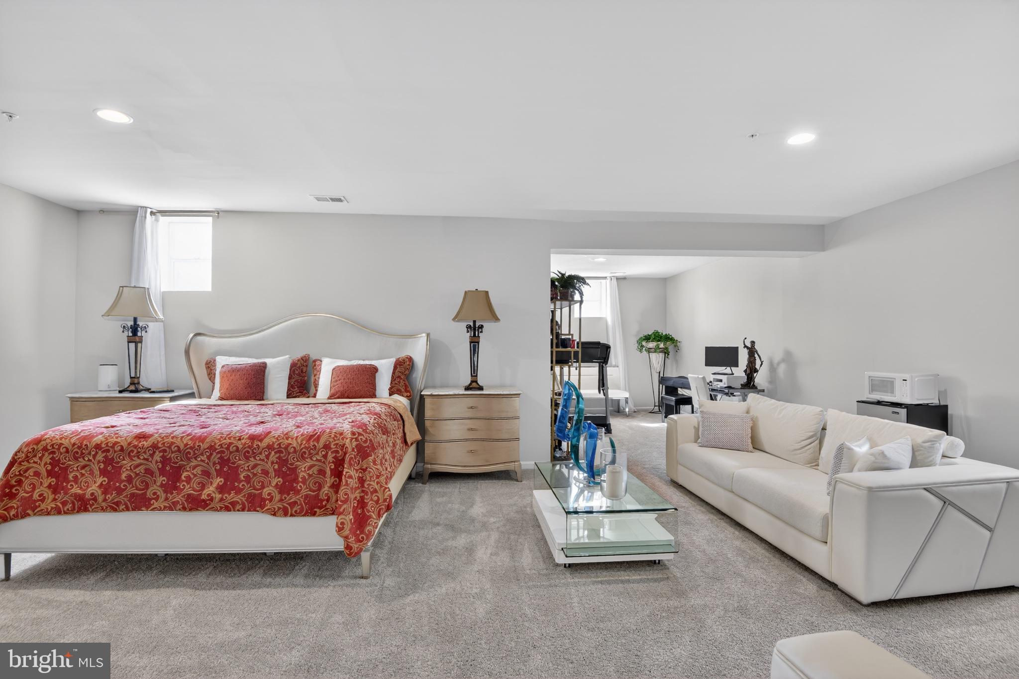 9003 HUNT MEADOW LANE