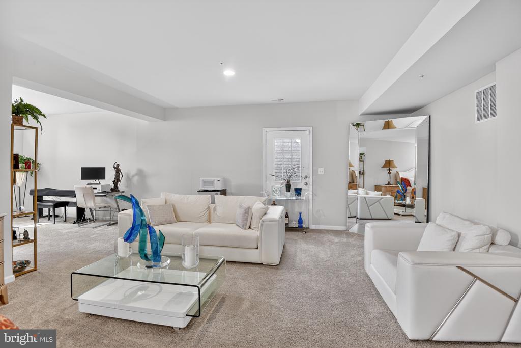 9003 HUNT MEADOW LANE