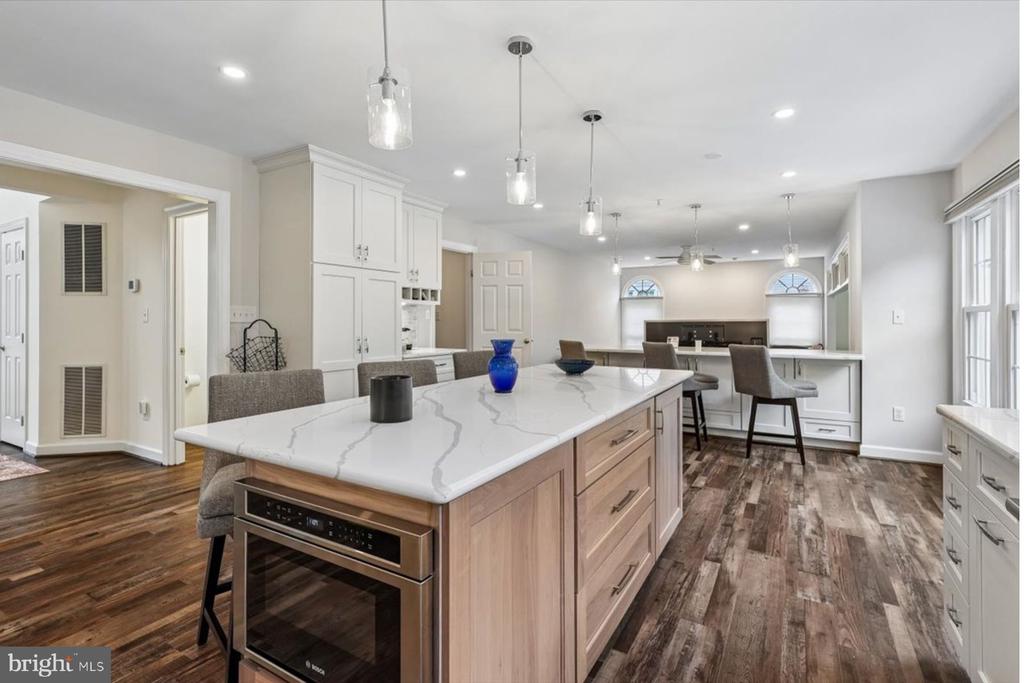 11903 BRACKEN COURT