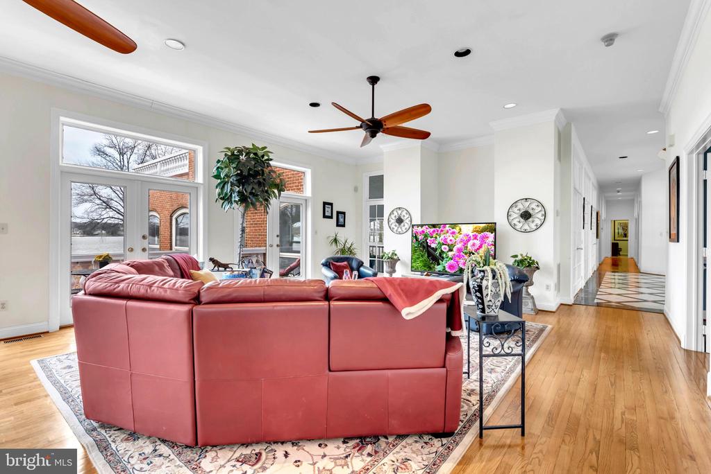 11501 RIVERVIEW ROAD