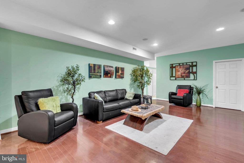 11501 RIVERVIEW ROAD