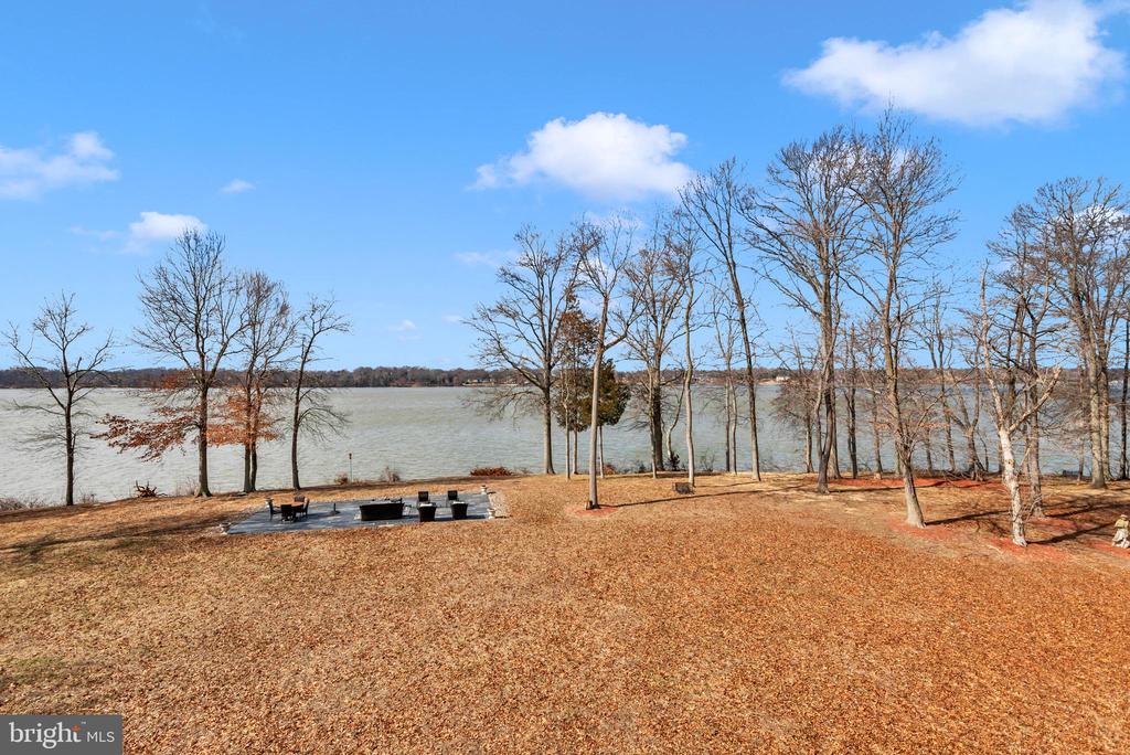 11501 RIVERVIEW ROAD