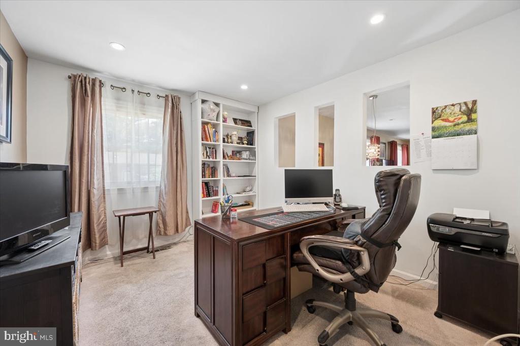 15 HERRINGTON DRIVE